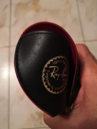 Funda Gafas de Sol Ray-Ban Negra y Rosa