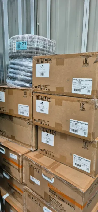 Lote Paneles Solares e Inversores para Empresas