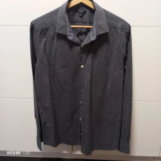 Camisas, colores varios,