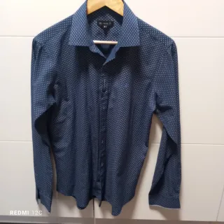 Camisas, colores varios,