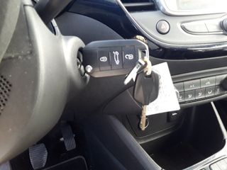 Opel Crossland X 1.5 D S&S Design Line 120 Aniversario 75 kW (102 CV)