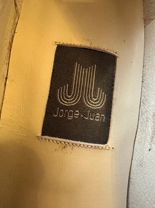 Zapatos de tacón dorados Jorge Juan