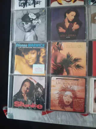 Lote 20 CDs Demi Lovato;Cyndi Lauper; Cardi B;Spic