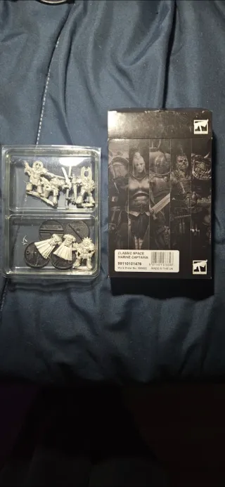 Space Marines Capitani Space Marine in box