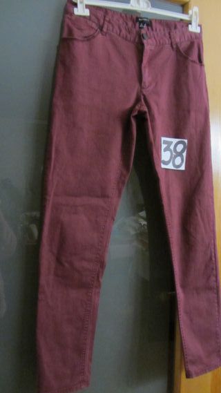 Lote de 6 tejanos/vaqueros, tallas 38/M