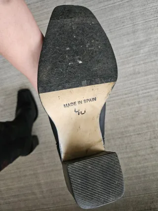 Stivali neri con fiori