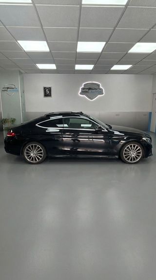 Mercedes-Benz Clase C 220 coupé Amg