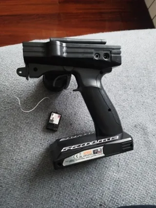 Emisora Flysky GT3B con receptor y Lipo