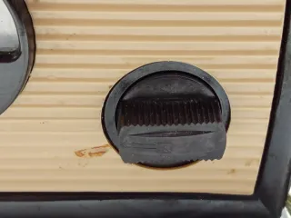 Antiguo elevador reductor de tensión