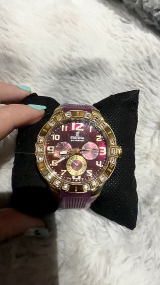 Reloj Festina Multifunción Oro y Morado