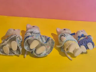 Famiglia Sylvanian gatti bianchi