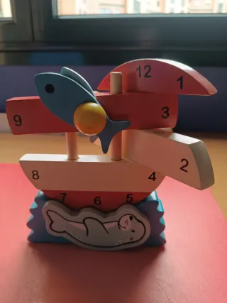 Reloj de madera educativo para niños, puzzle.
