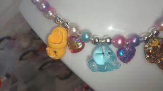 Llavero con dijes de sirena y corazón