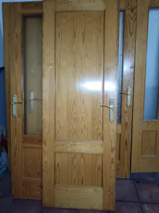 7 Puertas de madera maciza