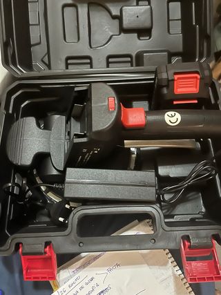 Pavimentadora de baldosas nueva