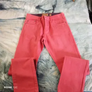 Pantalón vaquero salmón talla M