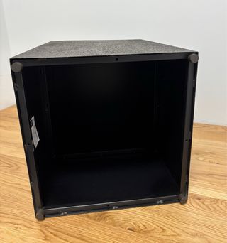 Mesa auxiliar metal Zara Home