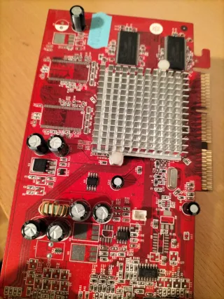 Tarjeta Gráfica ATI Radeon 9600 SE