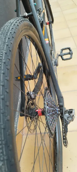 Bicicleta Gravel Holdsworth Mystique