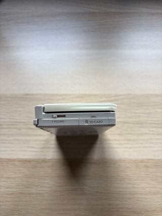 Nintendo 3DS (Blanca) + Accesorios