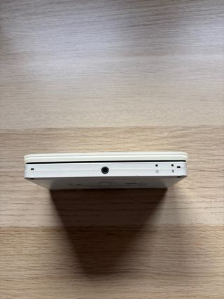 Nintendo 3DS (Blanca) + Accesorios