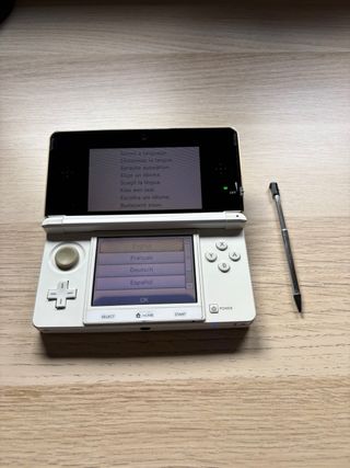 Nintendo 3DS (Blanca) + Accesorios