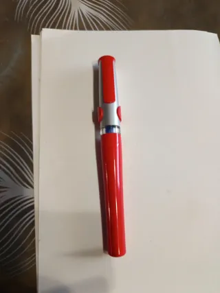Pluma Pelikan Roja Punto M
