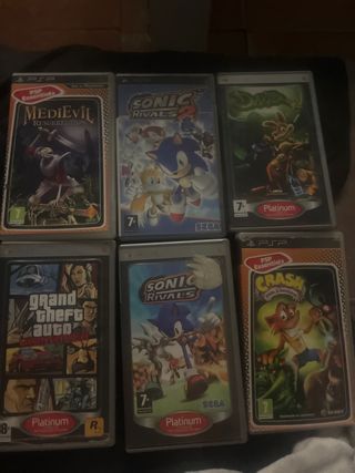 Se vende juego psp 8€ cada uno