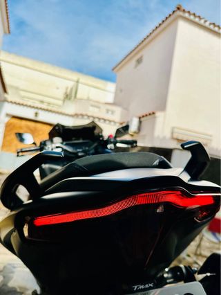 Yamaha TMAX 560 2023