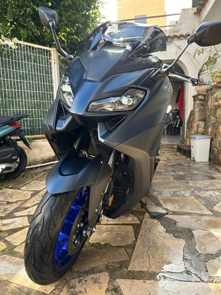 Yamaha TMAX 560 2023