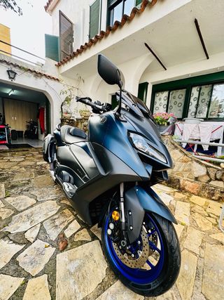 Yamaha TMAX 560 2023