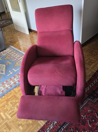 Sillón relax giratorio granate