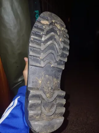 Traje de pesca vadeador y aletas