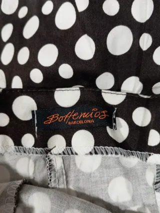 Vestido de fiesta lunares blanco y negro