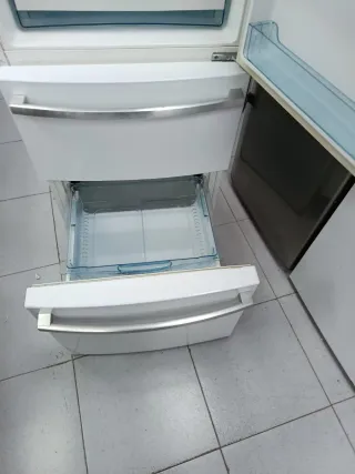 Nevera marca HAIER 190,cm garantía + transporte