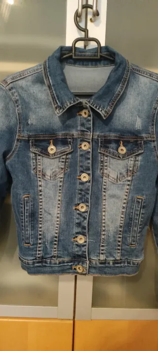 Chaqueta tejana tipo Levis con alas brillantes T-S