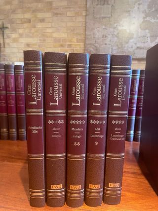Gran Enciclopedia Larousse Universal.