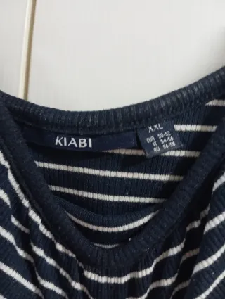 Túnica con volantes azul y blanco