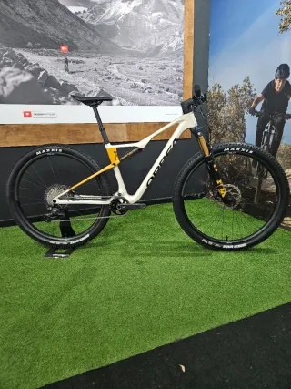 Orbea Oiz M10 2026