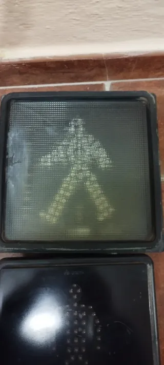 Luminaria Semáforo Peatonal LED