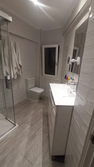 Se vende piso totalmente reformado, particular