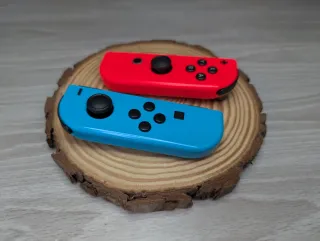 Joycon sinistro e destro + Supporto switch