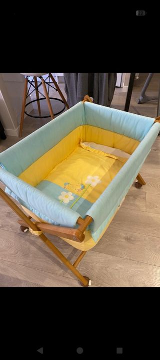 Minicuna de madera. Medidas interior 50 * 75