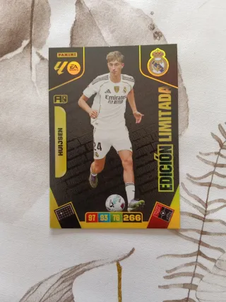 Carta Panini Real Madrid Huijsen Edición Limitada