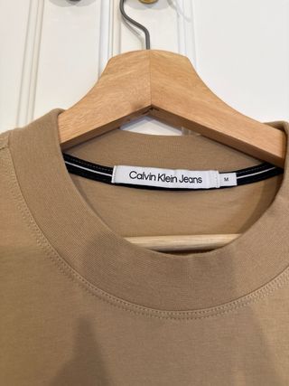 Camiseta Calvin Klein Jeans Beige Talla M
