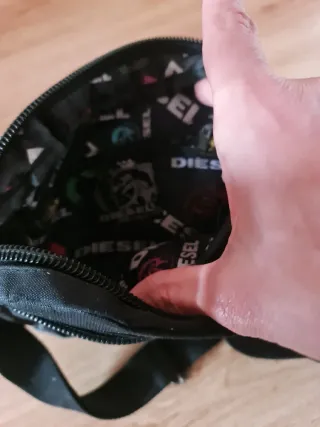 Bandolera Diesel Negra y Gris