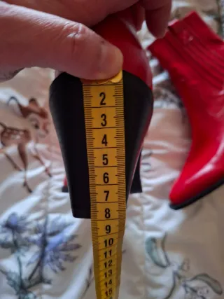 Botas Pull&Bear rojas nuevas