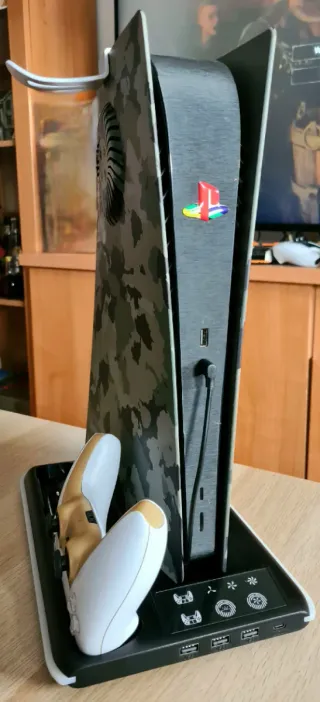 Consola PS5 Digital + Accesorios