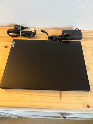 Portátil Lenovo i7 Negro NUEVO A ESTRENAR