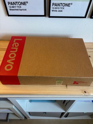 Portátil Lenovo i7 Negro NUEVO A ESTRENAR